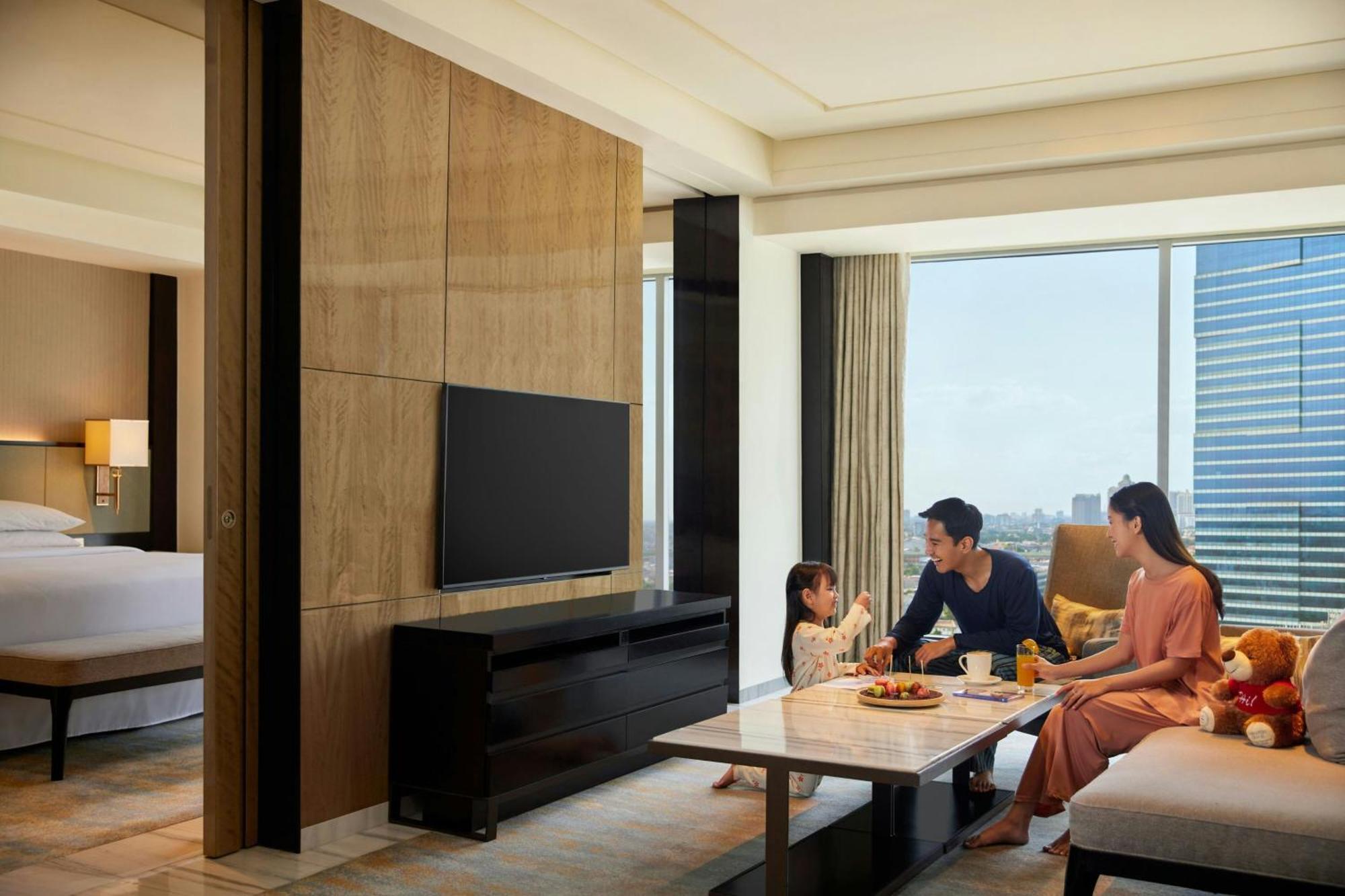 Sheraton Grand Jakarta Gandaria City Hotel Dış mekan fotoğraf